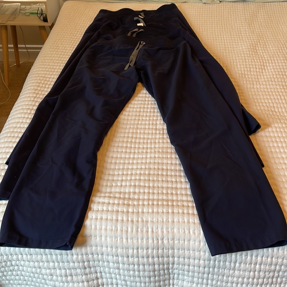 Figs Livingston Basic Scrub Pant (Tall) - Picture 2 of 3